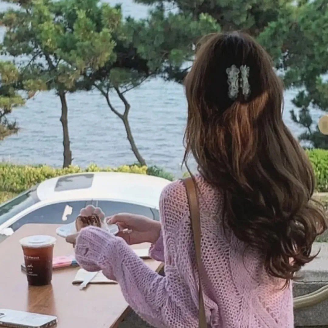 离开后她的世界就此坍塌